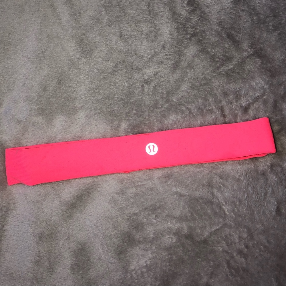 Lululemon headband. Velvet inside